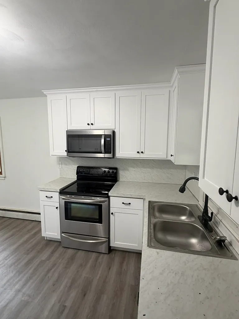 3 bed, 960 sqft, $1,450 — Photo 4