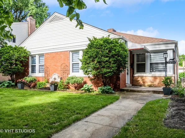 7644 Tripp Ave, Skokie, IL 60076