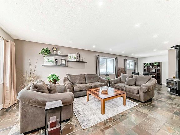 5th image of 11 S Huntstrom Pl NE