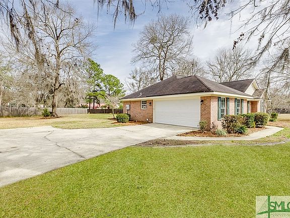 3rd image of 305 Bristol Drive