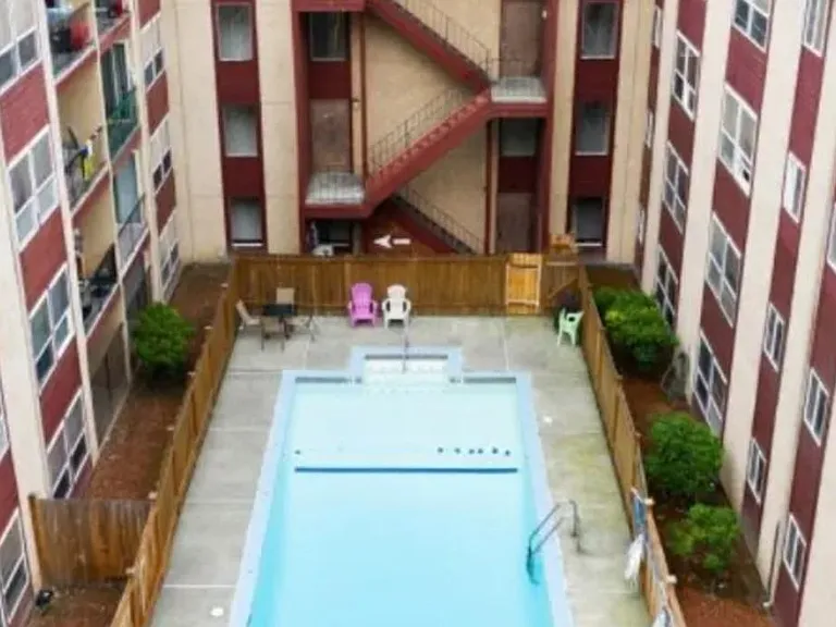 HIDDEN CREEK VILLAGE APTS — Photo 2