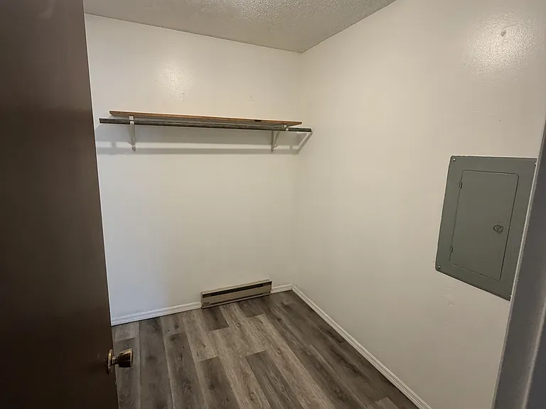 1004 S College St #8 — Photo 6