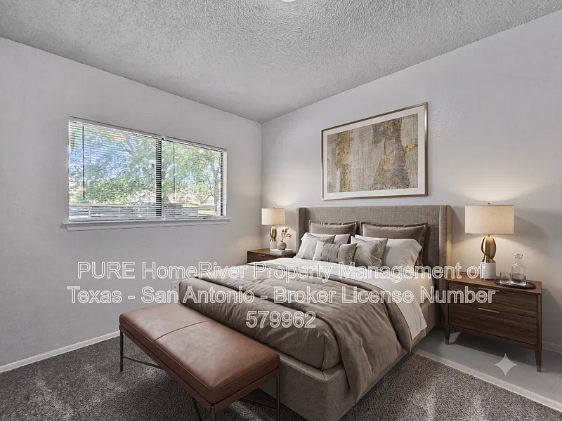 3 bed, 1.0 bath, 1010 sqft, $1,325 — Photo 3