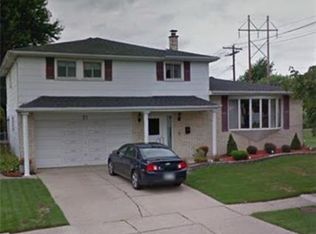 31 Angela Ln, Cheektowaga, NY 14225