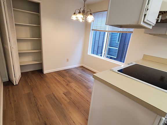 Dining nook off of kitchen