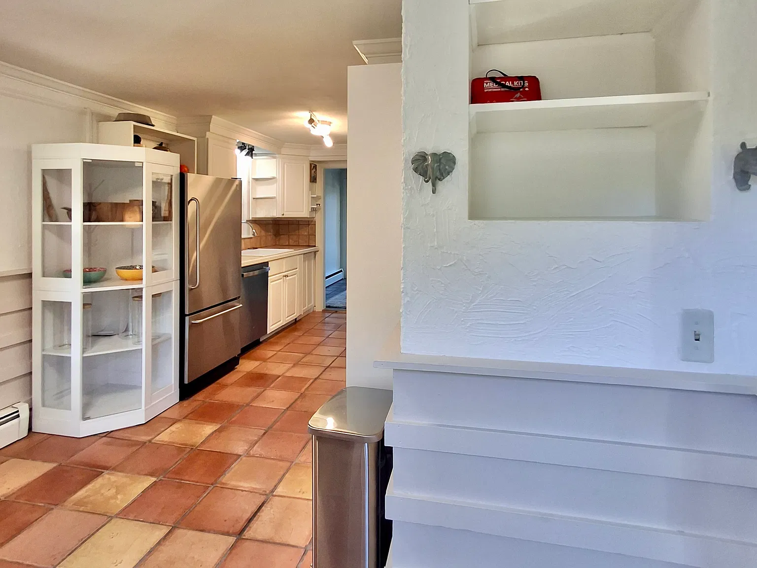 2 bed, 1229 sqft, $3,300 — Photo 2