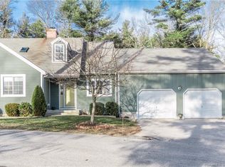 30 Samuel Ln #30, Mansfield, CT 06250