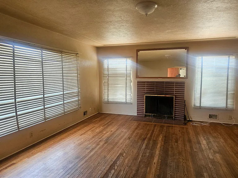 3871 S Clovis Ave — Photo 3