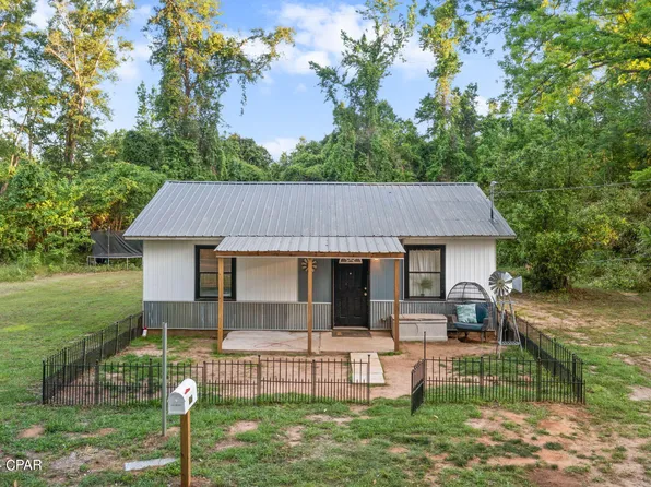 2103 Martin Luther King St, Cottondale, FL 32431