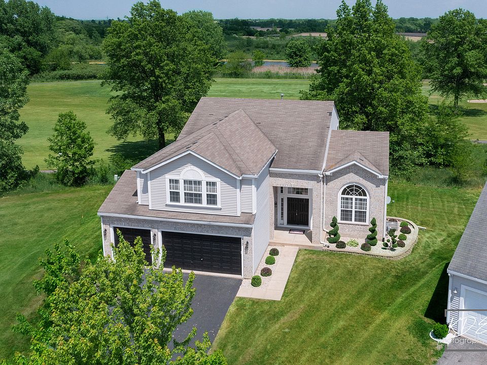 1st image of 417 Brassie Ln