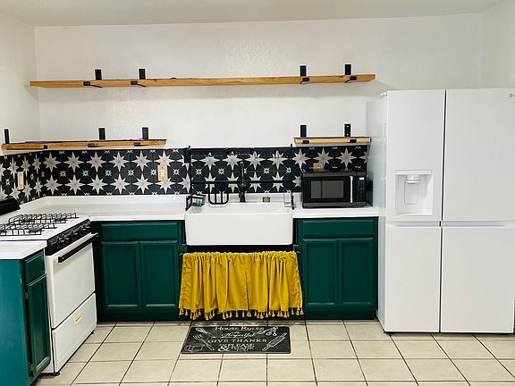 5th image of 3409 Tierra Cromo Dr