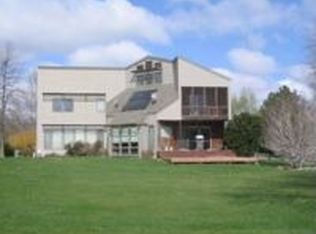 1740 Highland Dr, Hastings, NE 68901