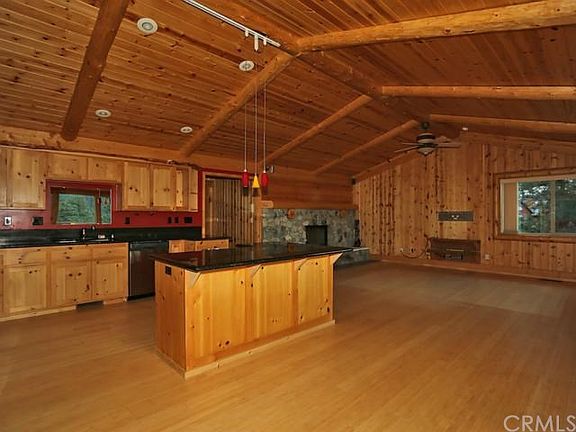 4th image of 1174 Crags Ln