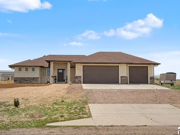 1025 N Dalton Brothers Dr, Pueblo West, CO 81007
