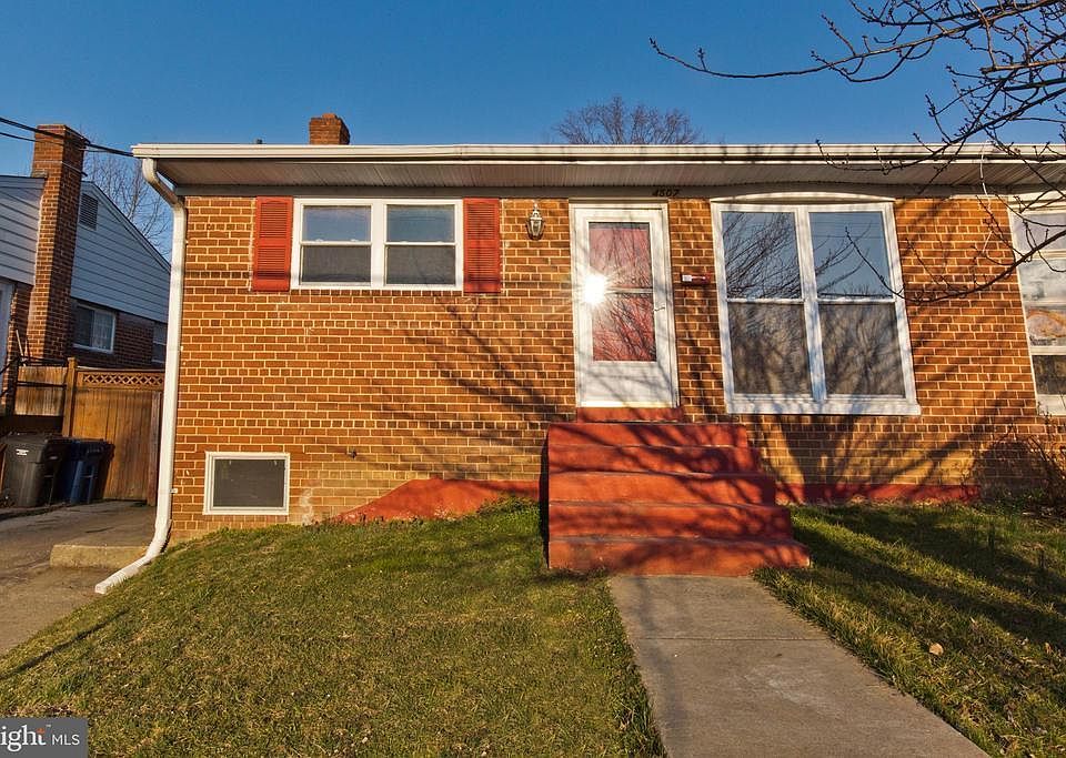 1st image of 4507 Holmes Run Pkwy