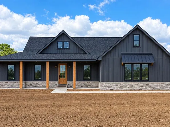 24557 Meadows Trl, Perry, MO 63462