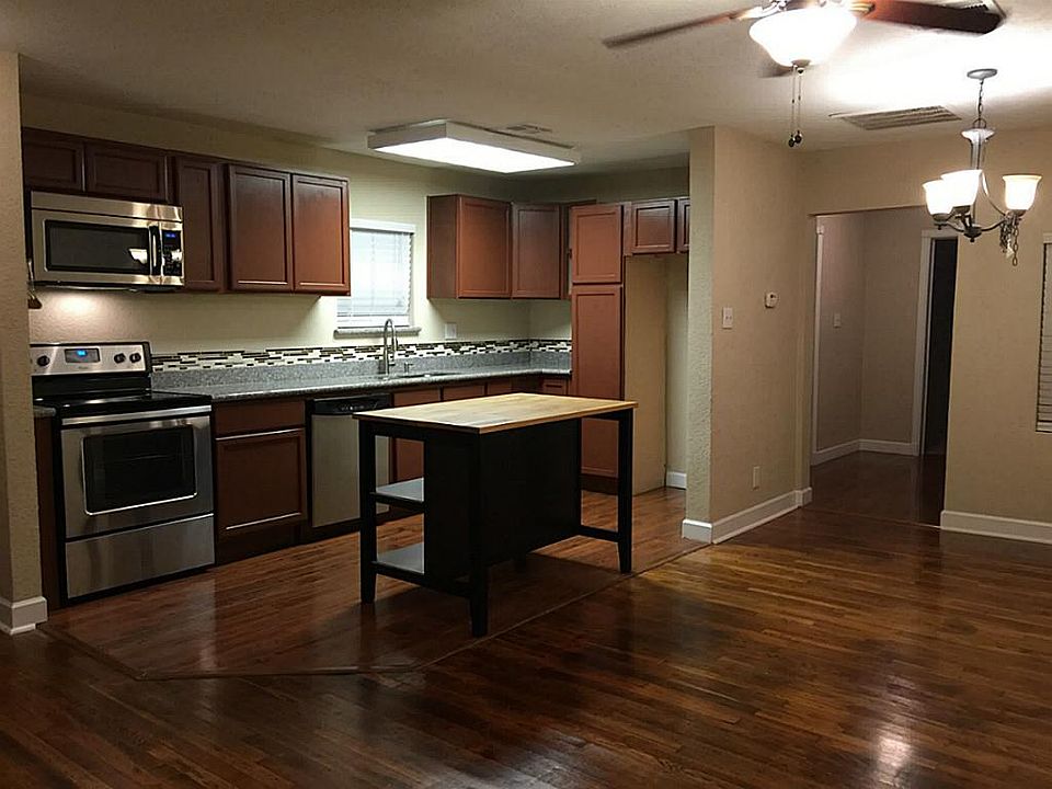 1st image of 26538 S Dogwood Ln