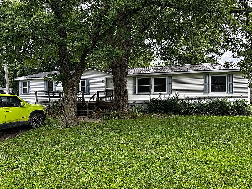 1st image of 622 Bradley St