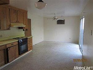 2nd image of 473 W Kavanagh Ave