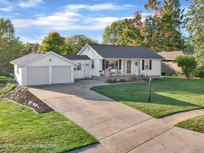 1212 Degroff St, Grand Ledge, MI, 48837