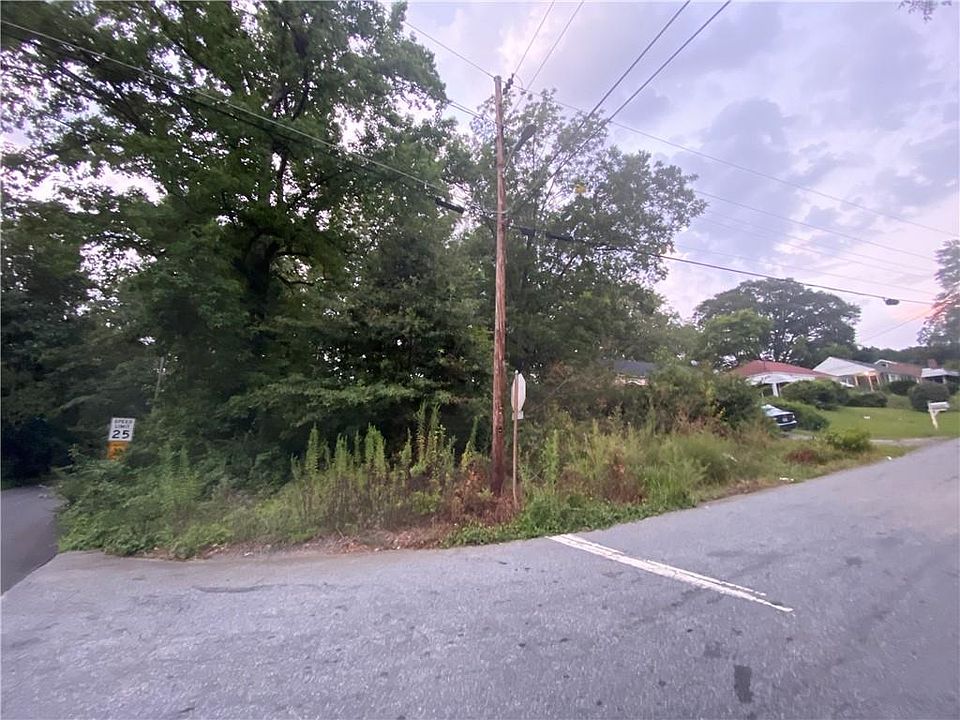 2nd image of 1773 Tiger Flowers Dr NW
