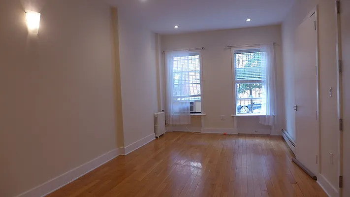 Rented by Garfield Realty  | media 39