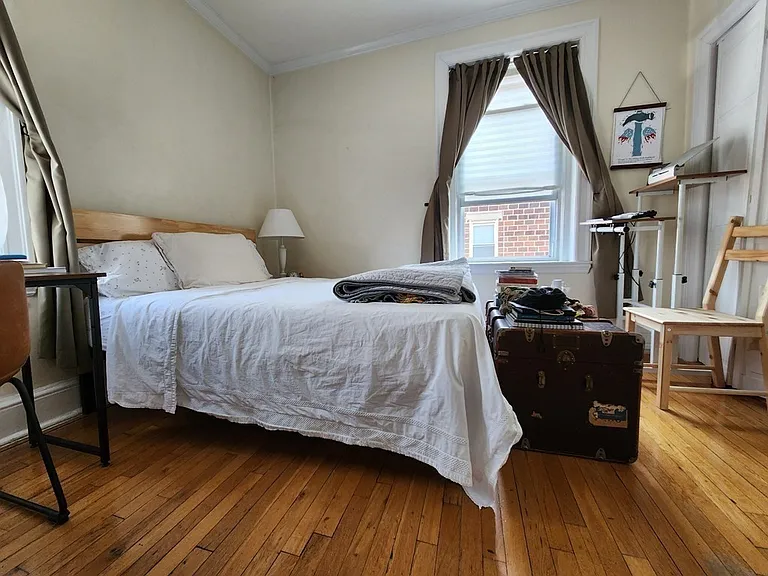 55 Thatcher St #6 — Photo 20