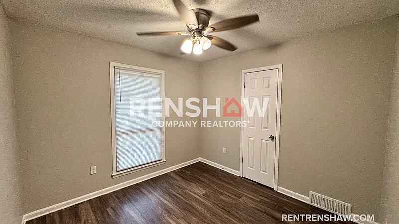 5 bed, 2.5 bath, 2331 sqft, $1,595 — Photo 4