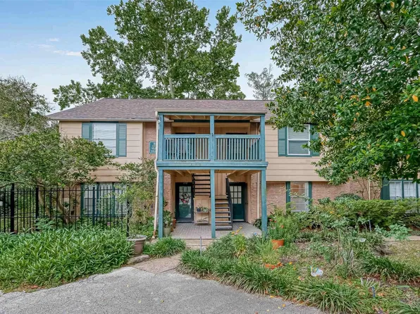 8277 Kingsbrook Rd APT 153, Houston, TX 77024