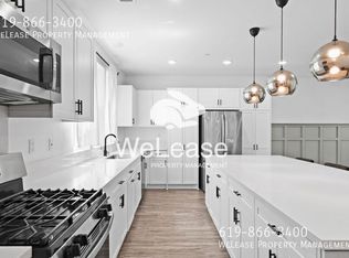 5300 Calle Rockfish #2, San Diego, CA 92154