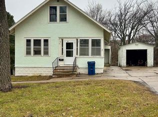 21 S 17th St, Denison, IA 51442
