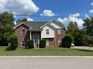 1966 Dunedin Dr, Old Hickory, TN 37138