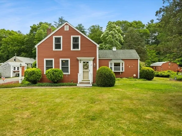 13 Lakeside Ave, Lakeville, MA 02347