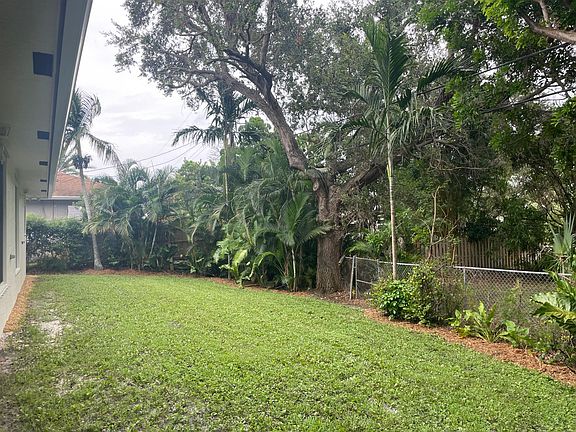 4th image of 6802 Westview Dr