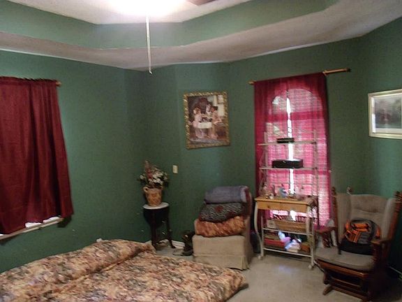 Secondary Large bedroom