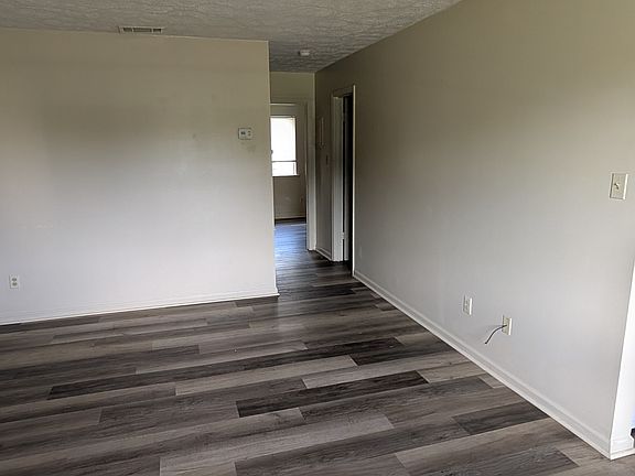 5th image of 2829 Wicklow St #4