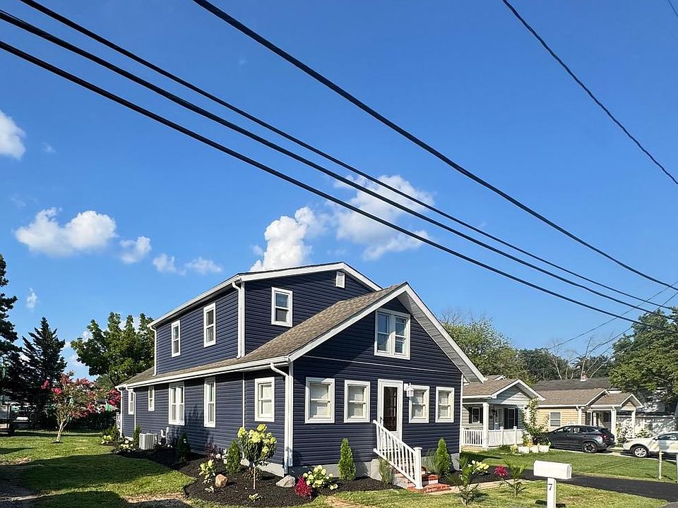 2nd image of 7 Revis Ave
