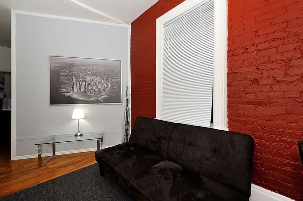 Rented by Eisenberg Exclusives | media 74