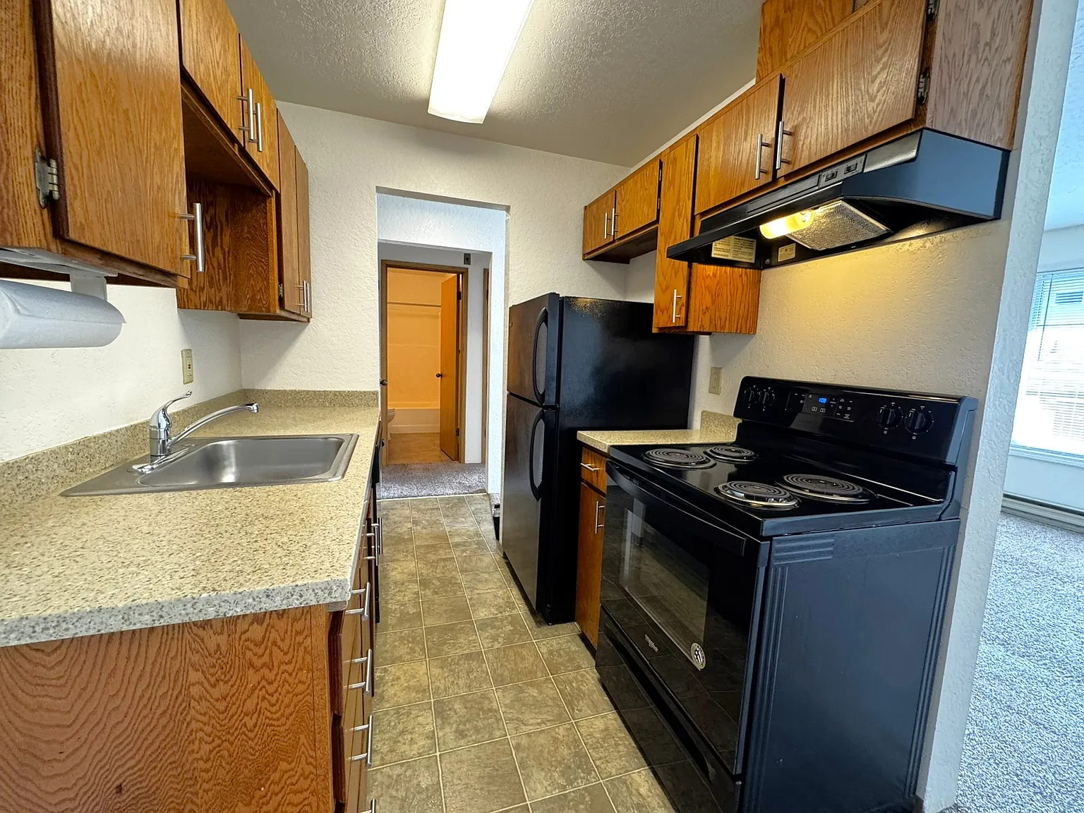 1 bed, 575 sqft, $1,350 — Photo 4