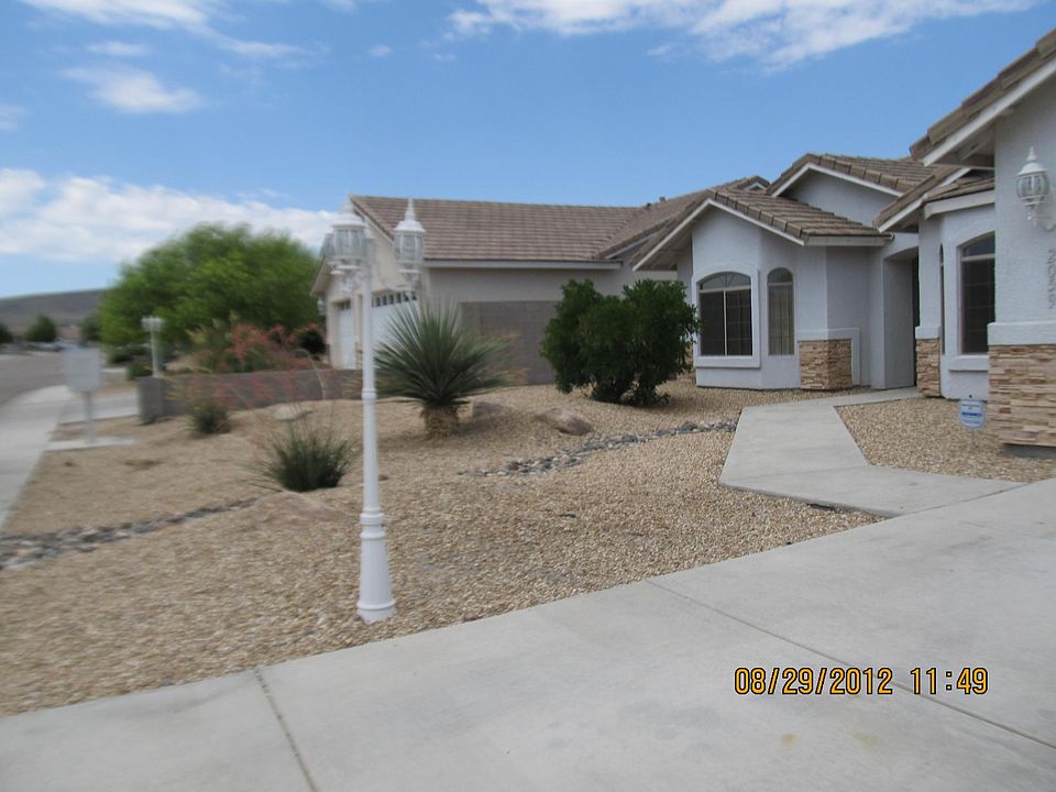 2nd image of 2059 John Wayne Dr