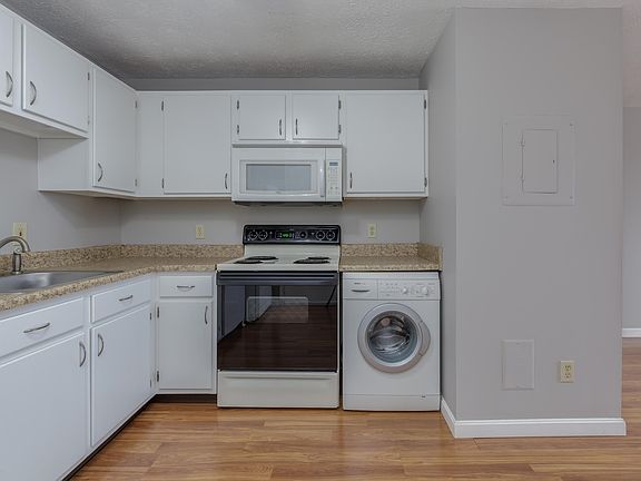 4th image of 525 Calef Road #22