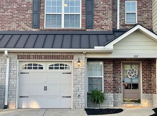 207 Birdie Ct, Dickson, TN 37055