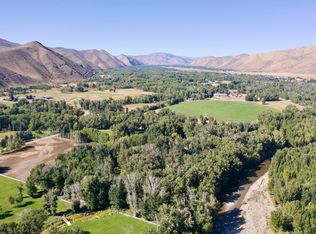 113 & 117 Lower Broadford Rd, Bellevue, ID 83313