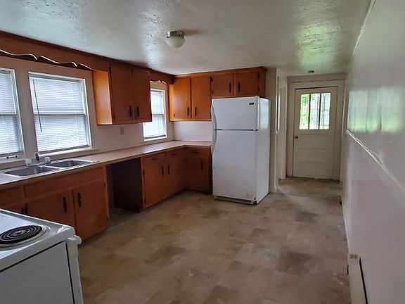 5th image of 601 Whitestick St