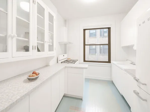 605 West 111th Street image 12 of 19