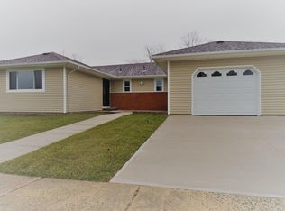 8 Mirador Ct, Toms River, NJ 08757
