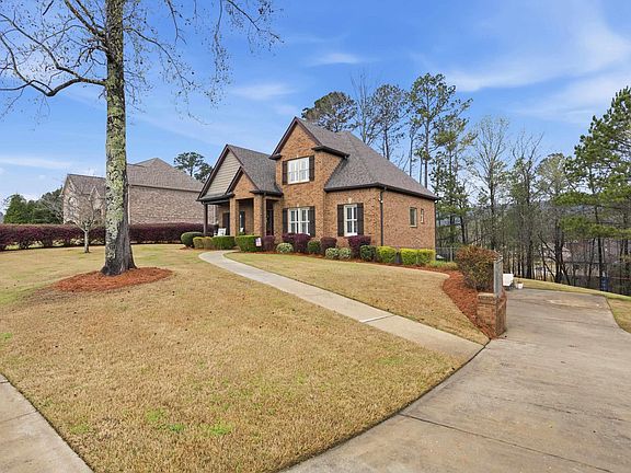 2nd image of 132 Lakeland Rdg