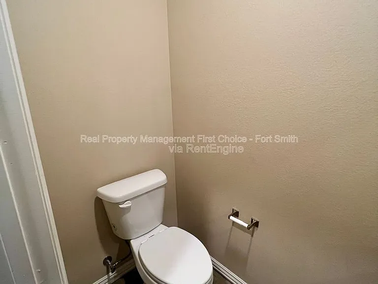 9905 Landry Dr — Photo 7