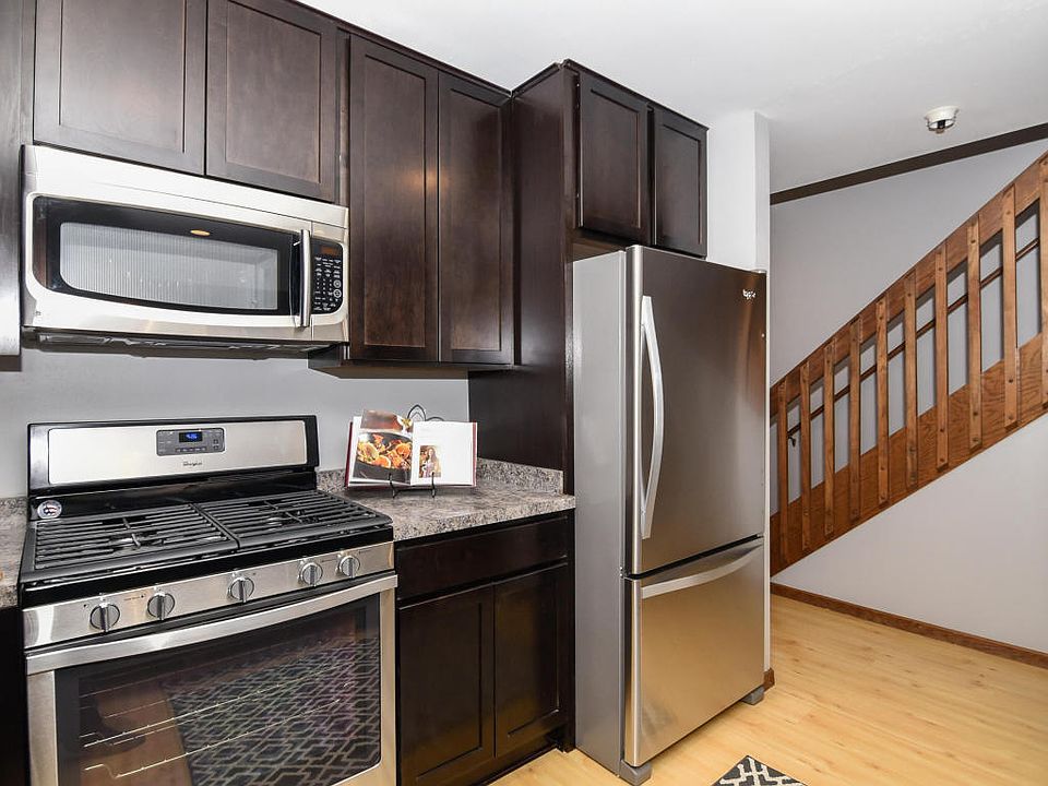1st image of 2530 W Parnell Ave