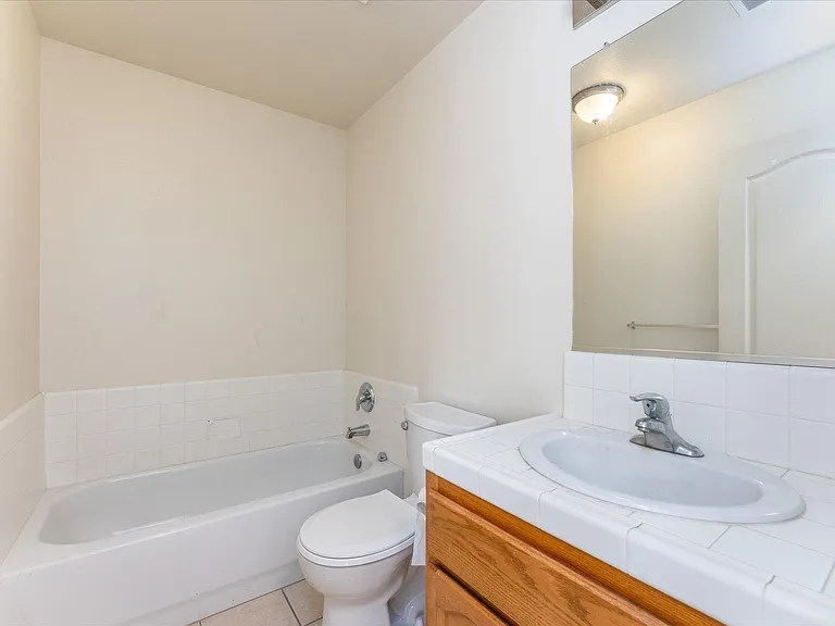 43106 Revis Cir E — Photo 16
